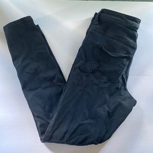 Universal Thread Jeans